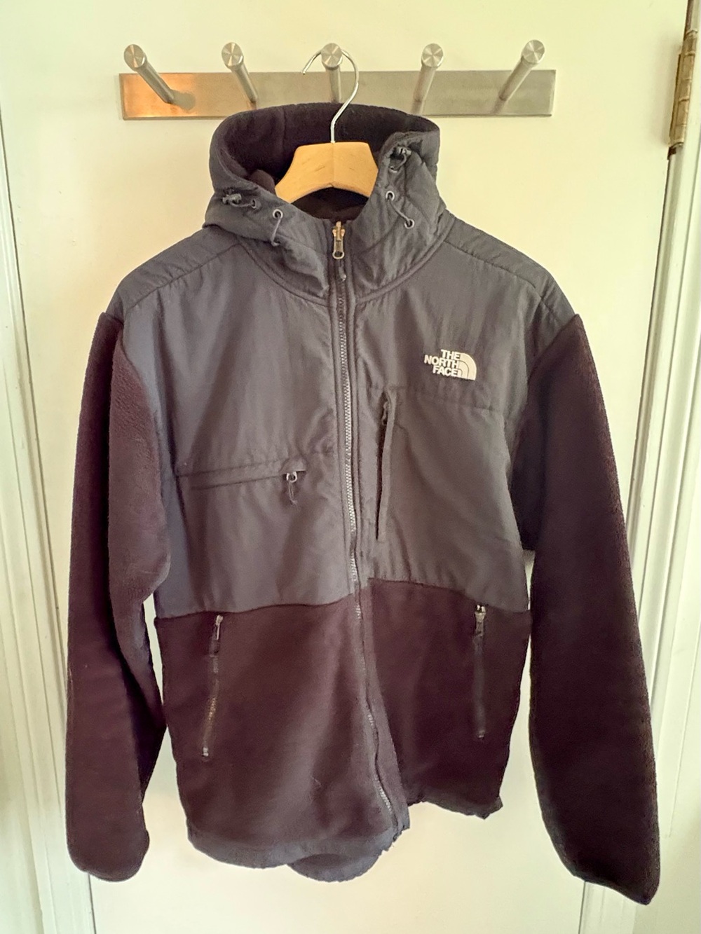 The North Face Denali Men’s Black Fleece Jacket